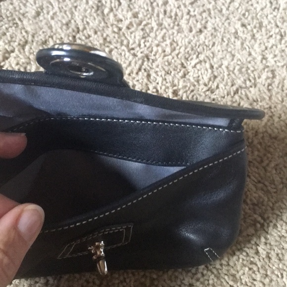 Coach wristlet - Picture 4 of 5